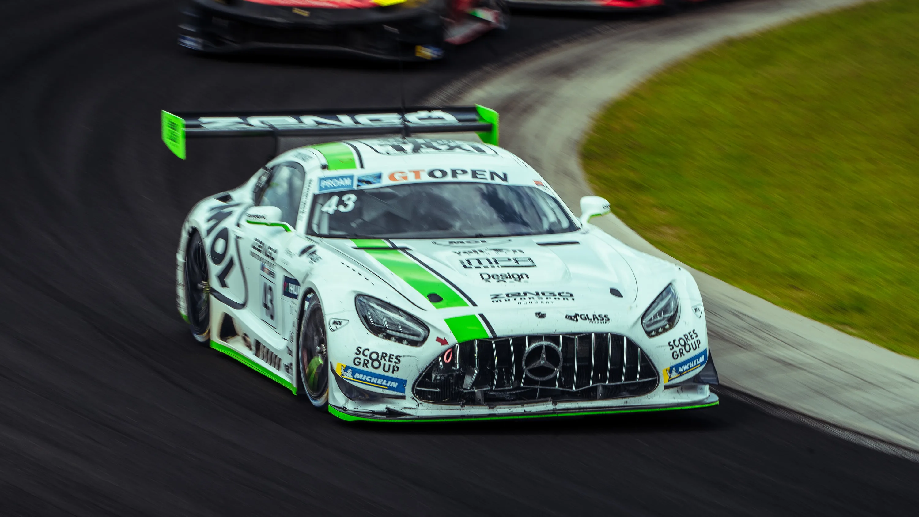GT3, track green